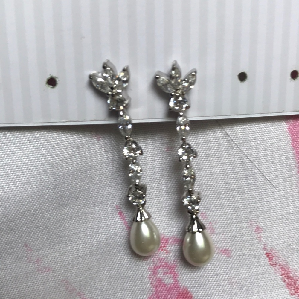 Silver and Cream Earrings